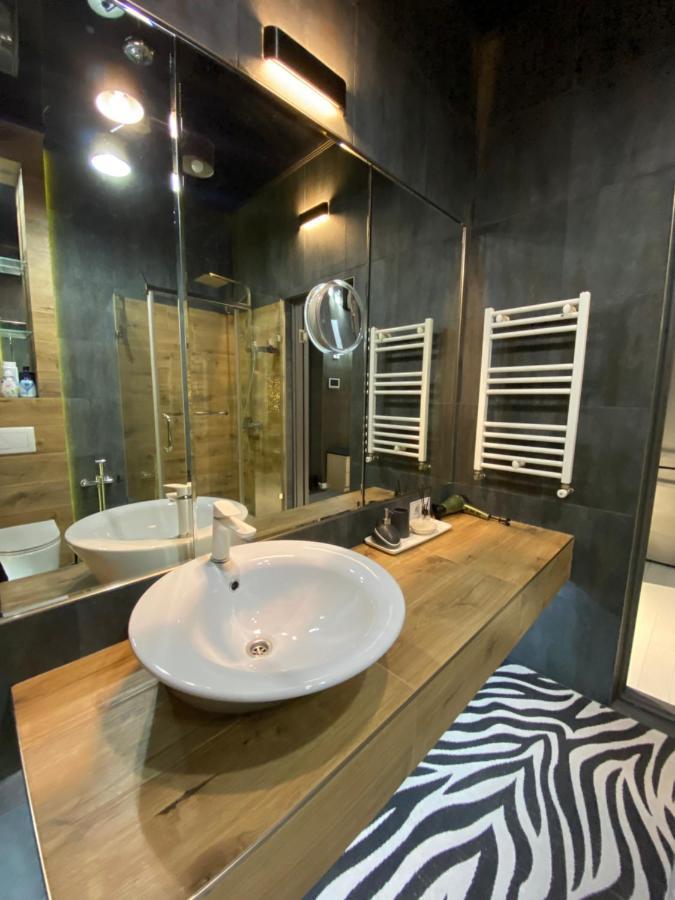 New Double Room Luxury Apartment In The Center Chisinau Exterior foto