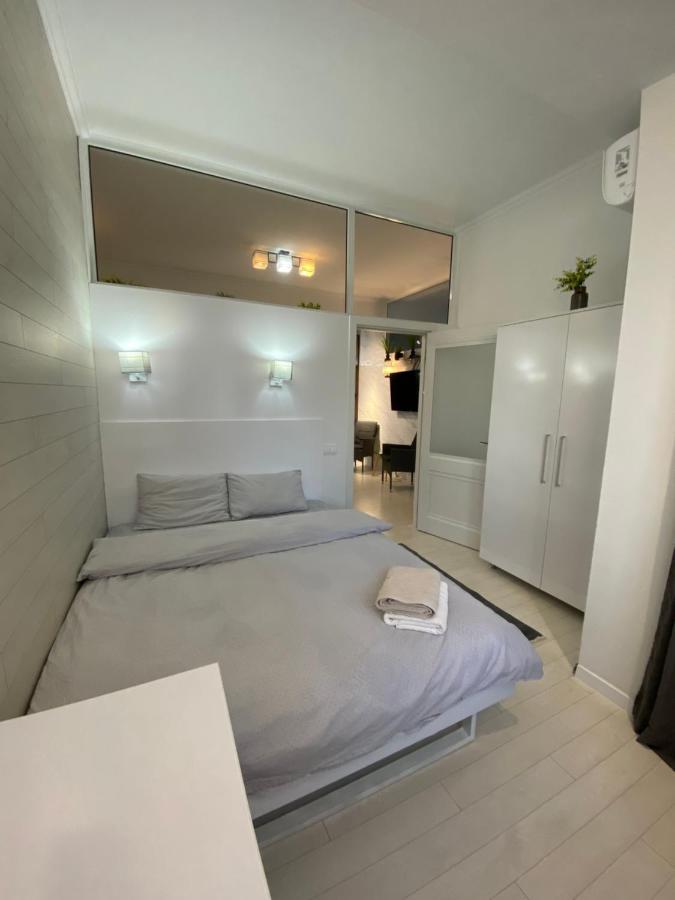 New Double Room Luxury Apartment In The Center Chisinau Exterior foto
